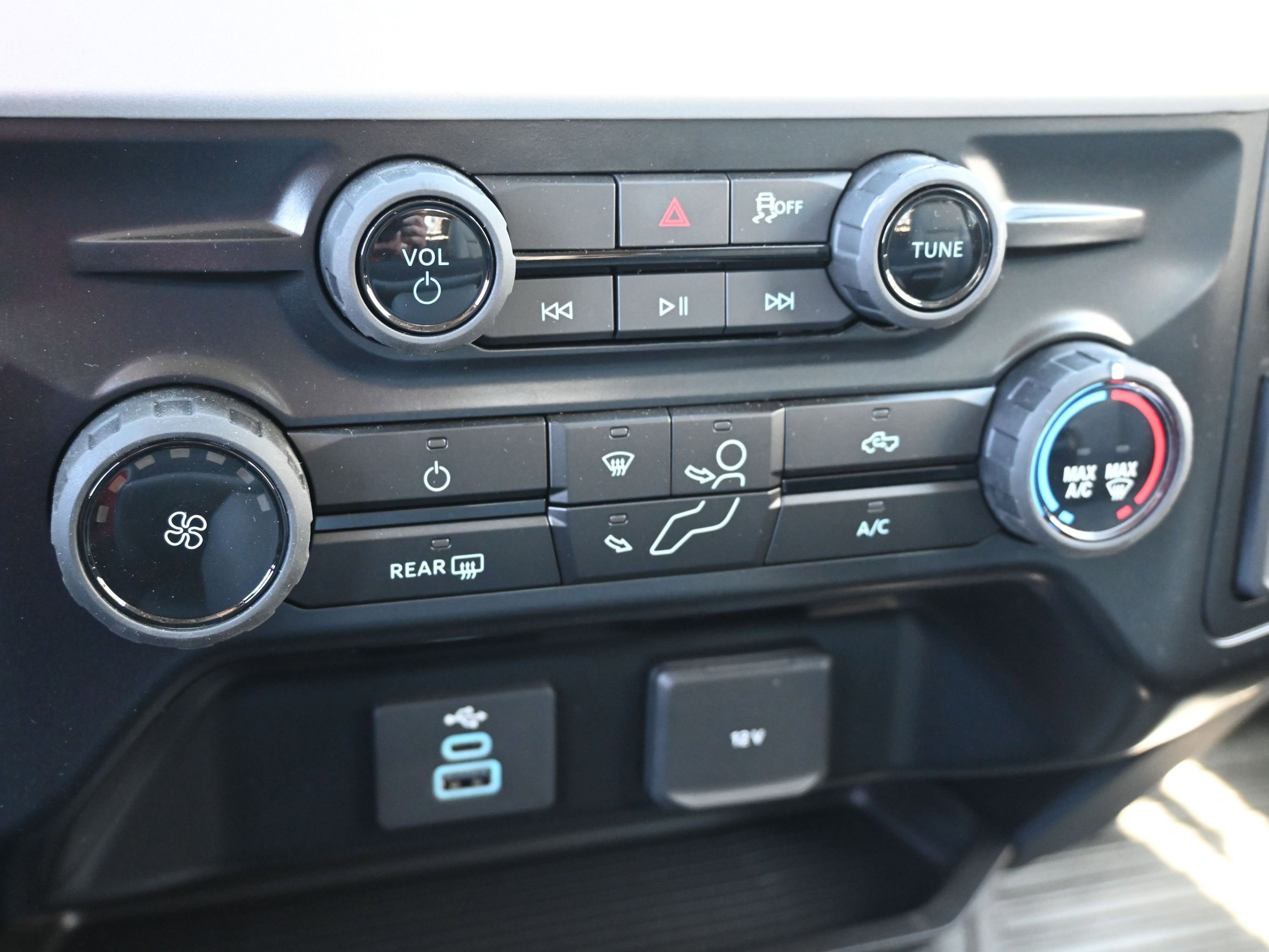 New 2026 Ford F550 4x4 Supercab Super Duty image 29
