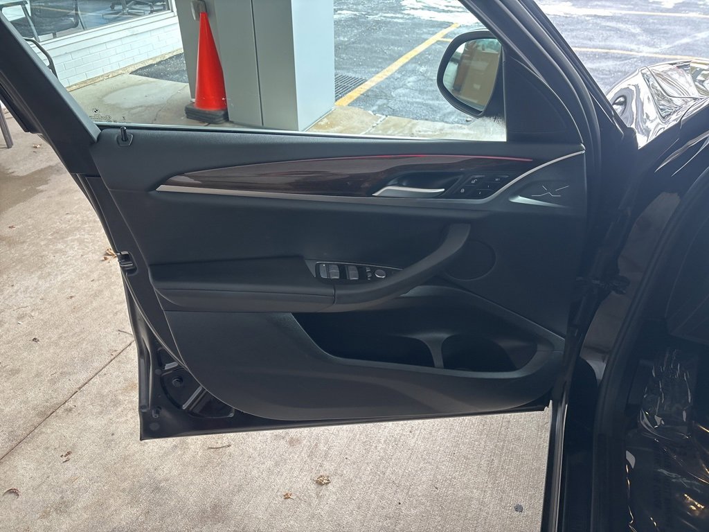 Used 2024 BMW X3 xDrive30i image 6