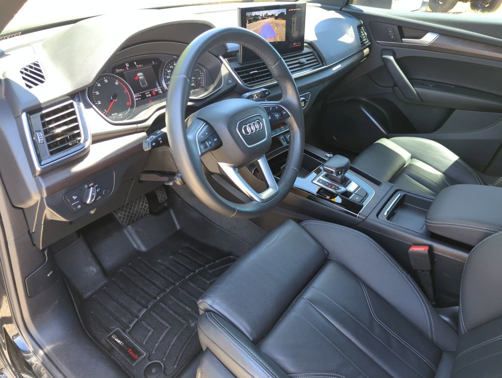 Used 2022 Audi Q5 2.0T Premium w/ Convenience Package image 11