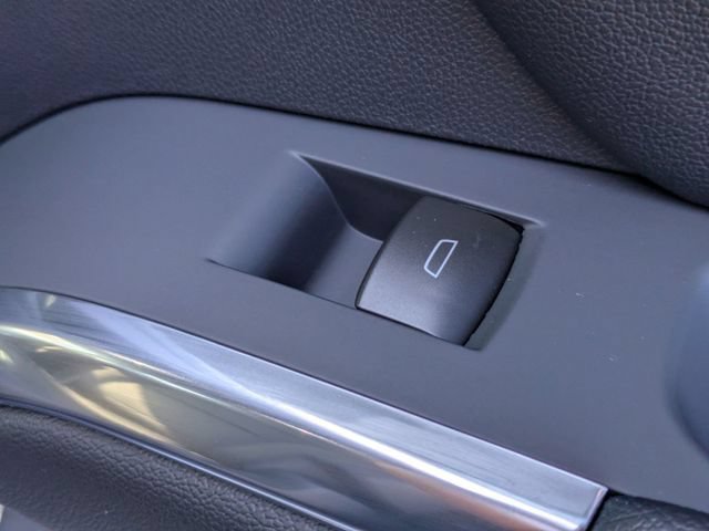 New 2026 Chevrolet Traverse LT w/ Midnight/Sport Edition FWD image 35
