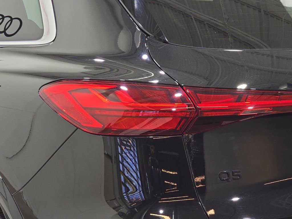 Used 2025 Audi Q5 Prestige image 37