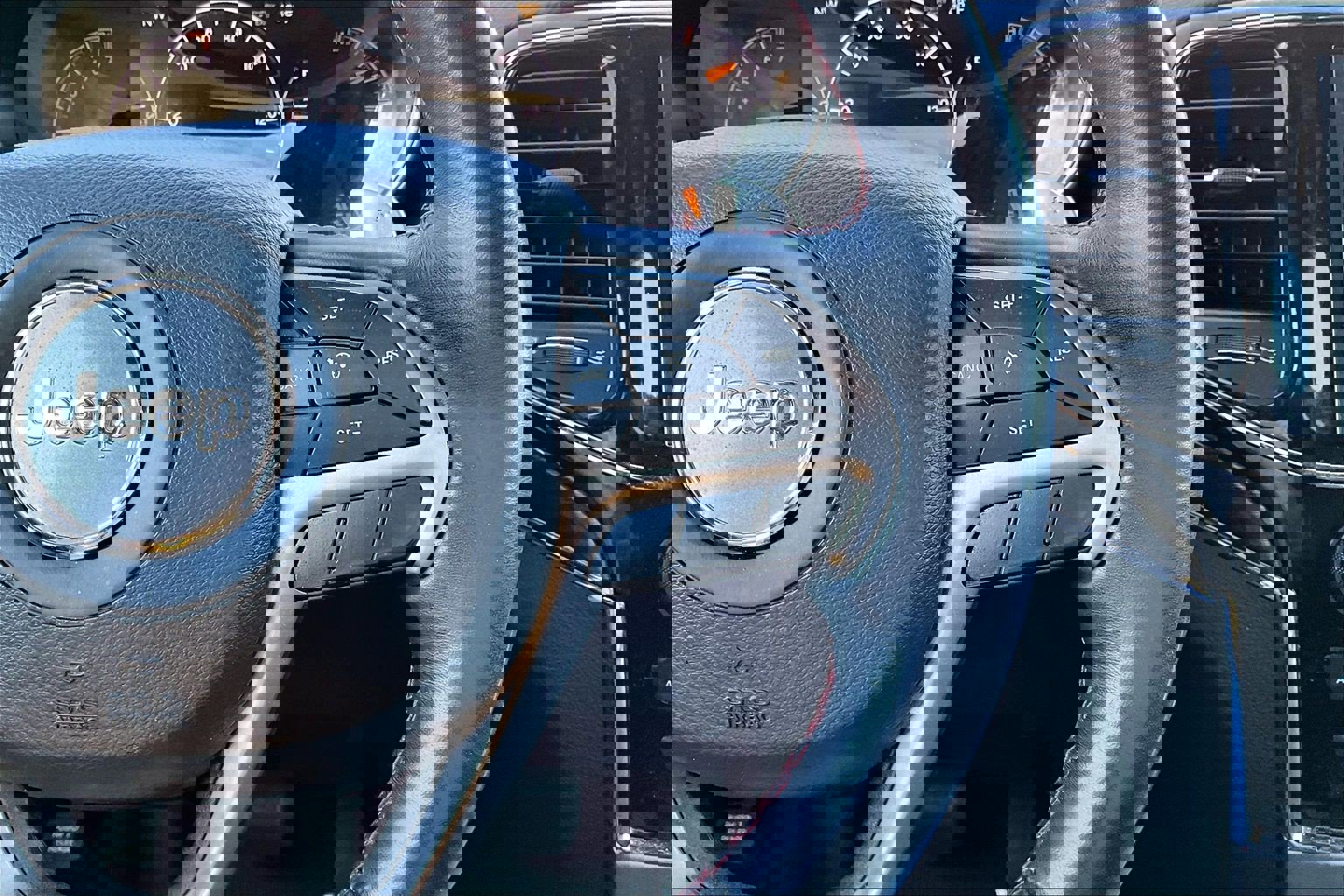 Used 2020 Jeep Grand Cherokee Trailhawk image 12