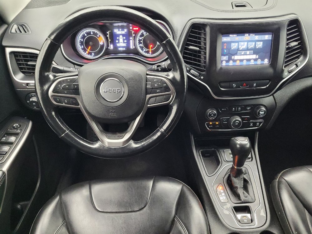 Used 2021 Jeep Cherokee Latitude Plus w/ Sun & Sound Group FWD image 22