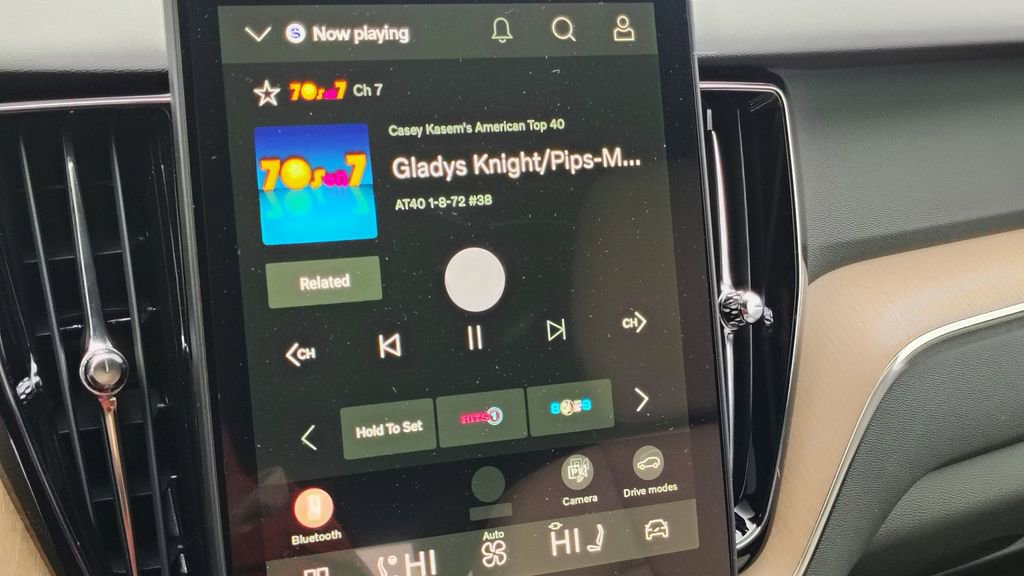 New 2026 Volvo XC60 B5 Plus w/ Climate Package image 19