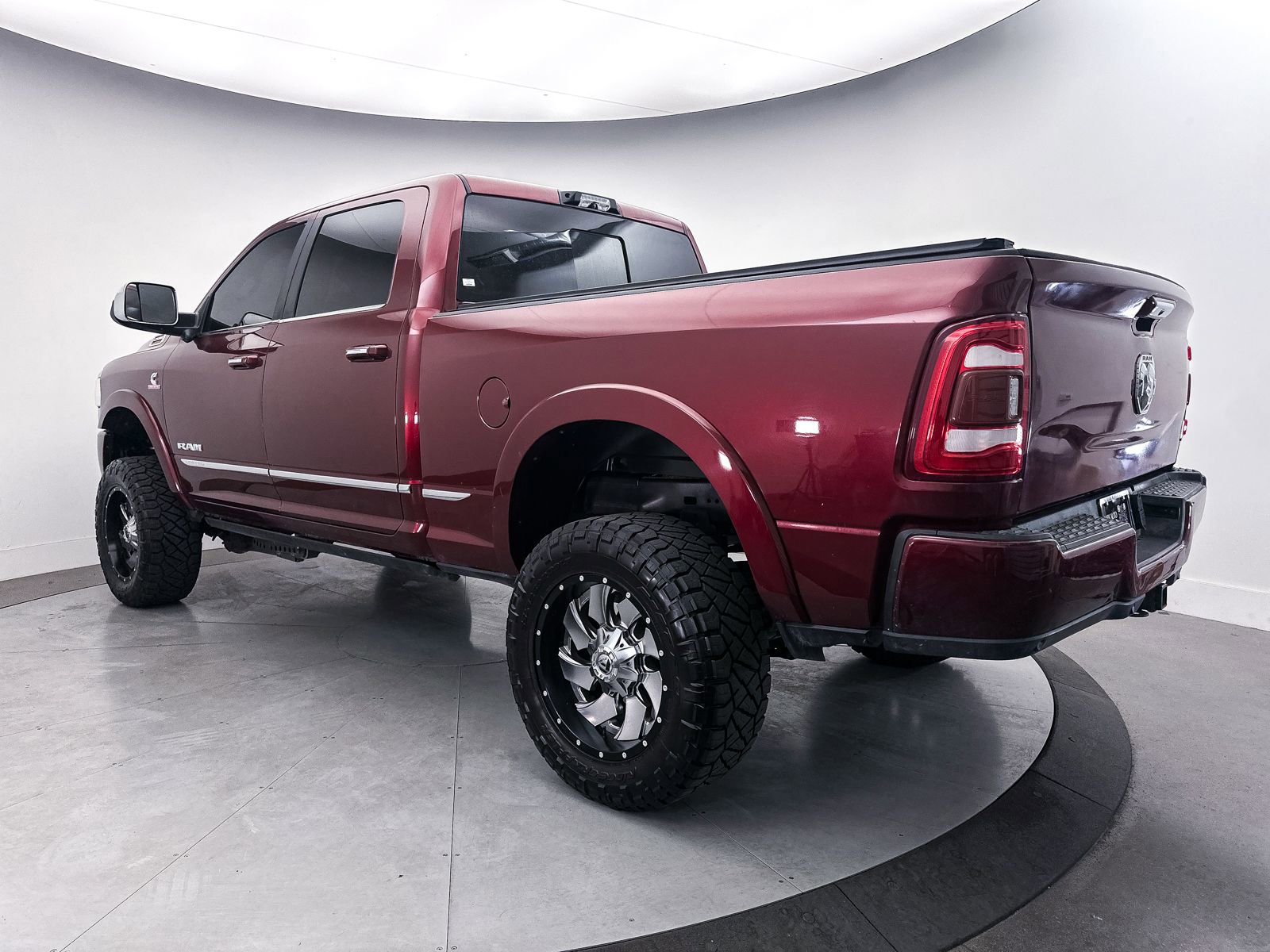 Used 2019 RAM 2500 Limited AWD/4WD image 16