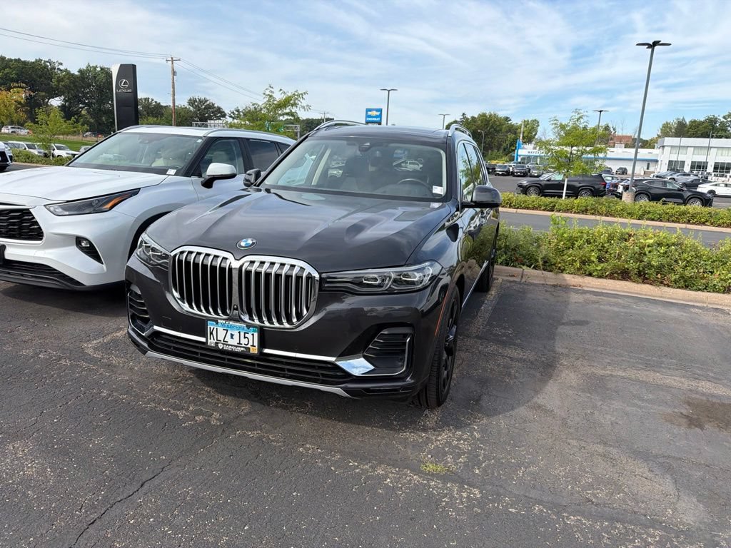 Used 2020 BMW X7 xDrive40i w/ Premium Package AWD/4WD image 9