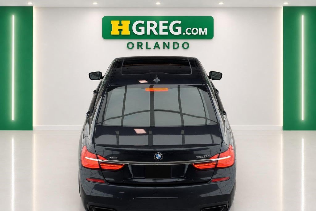 Used 2019 BMW 750i xDrive w/ M Sport Package AWD/4WD image 7
