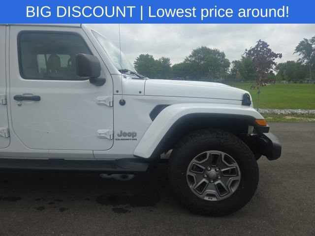 Used 2022 Jeep Gladiator Overland w/ LED Lighting Group AWD/4WD image 9