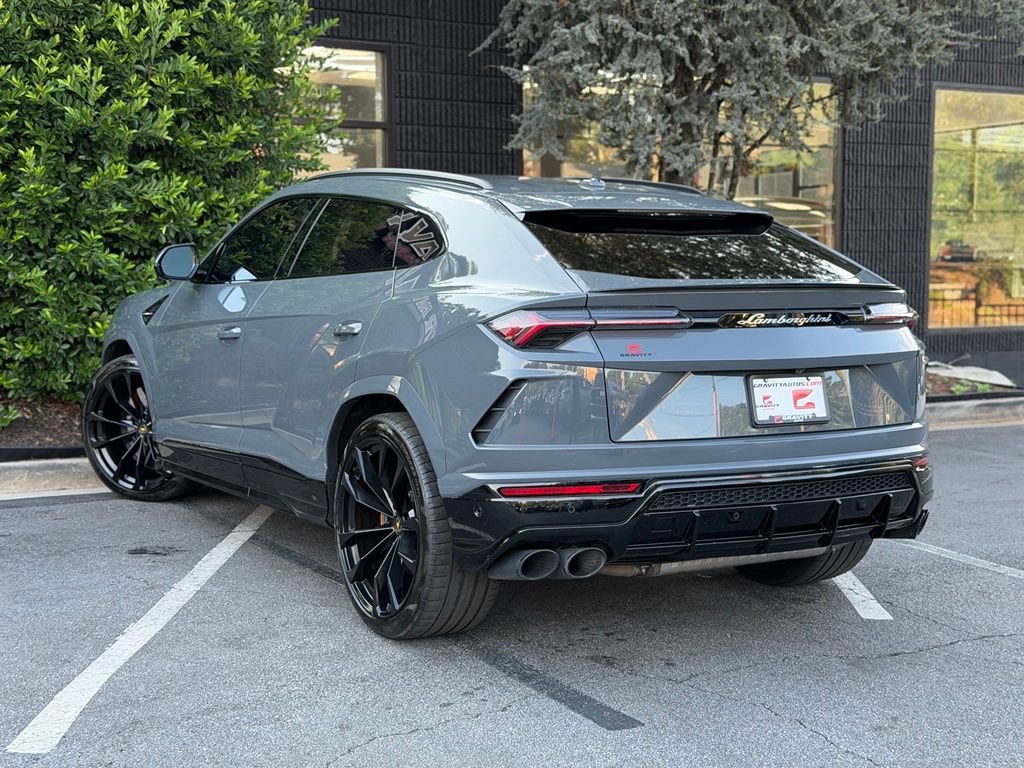 Used 2022 Lamborghini Urus AWD/4WD image 19