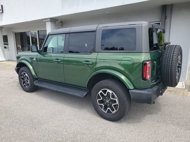 Used 2025 Ford Bronco Outer Banks AWD/4WD image 2