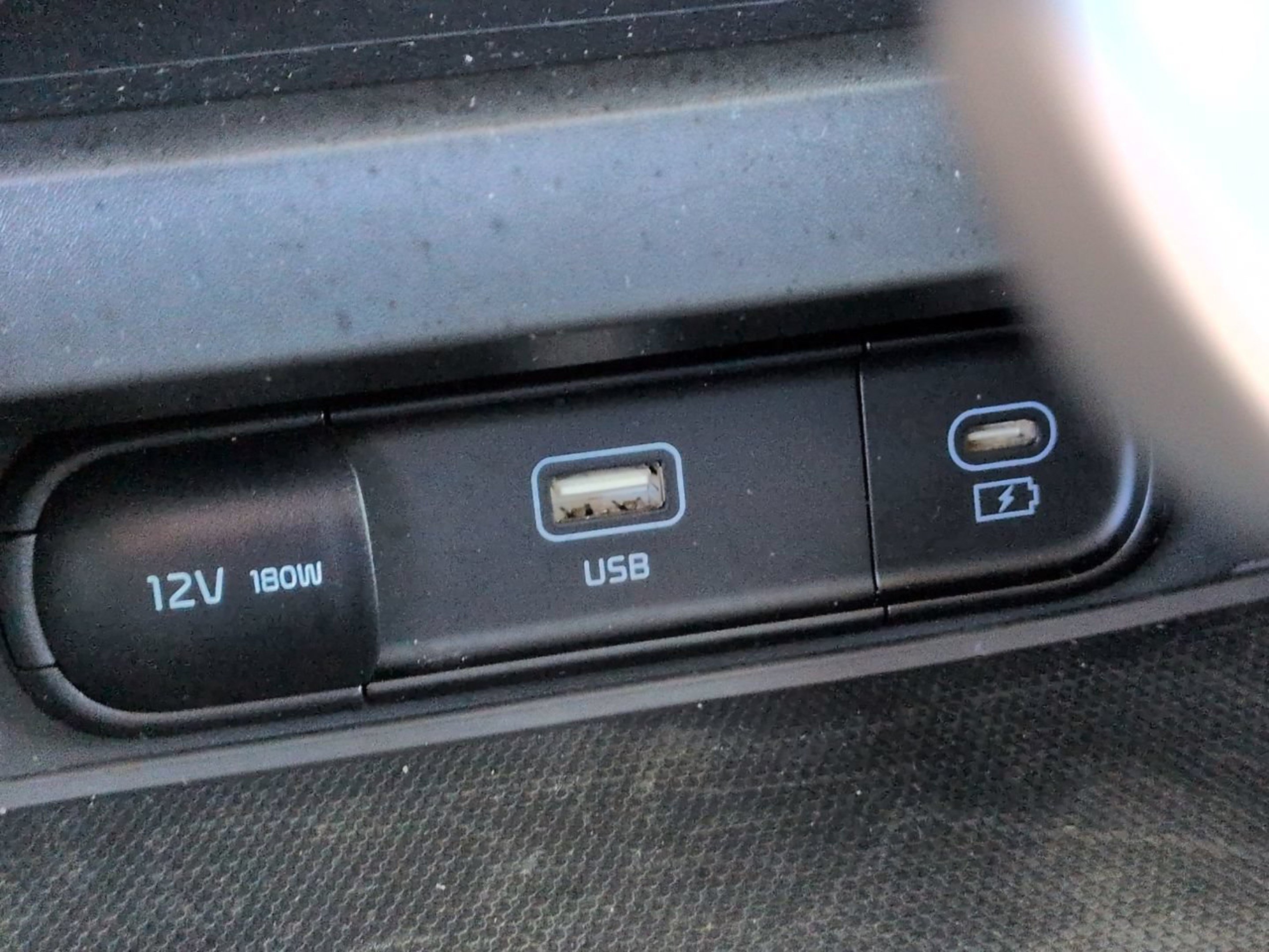 Certified 2025 Kia Soul GT-Line FWD image 27