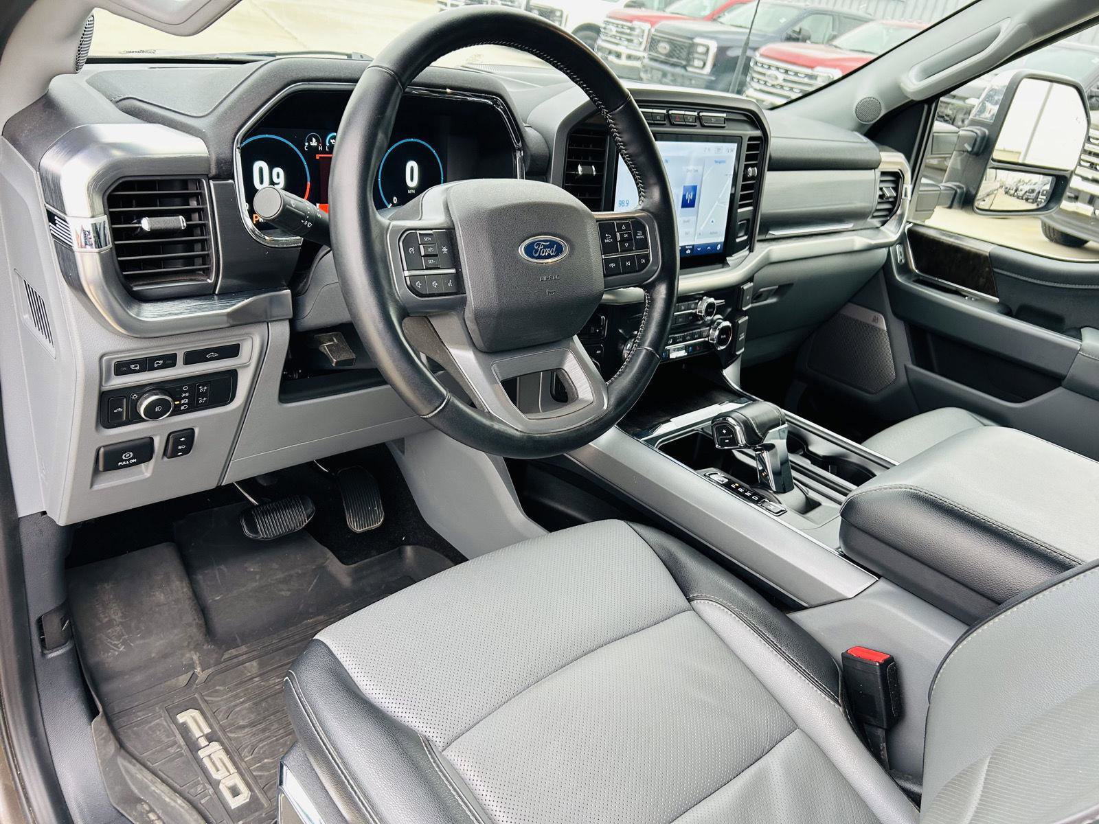 Used 2022 Ford F150 Lariat image 19