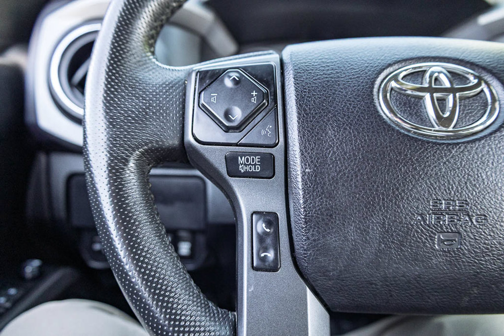 Used 2021 Toyota Tacoma TRD Sport w/ TRD Premium Sport Package AWD/4WD image 26
