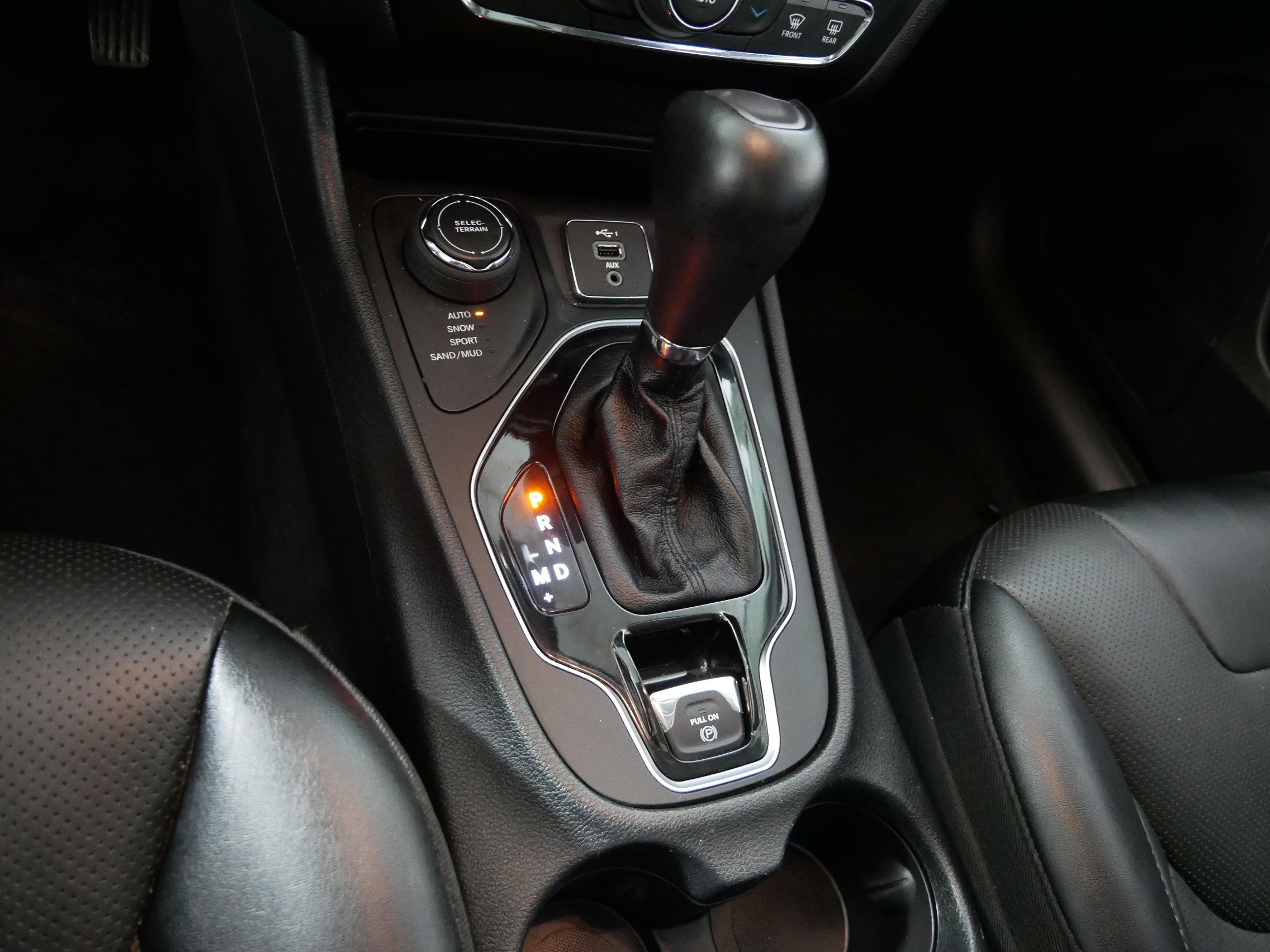 Used 2022 Jeep Cherokee Limited image 24