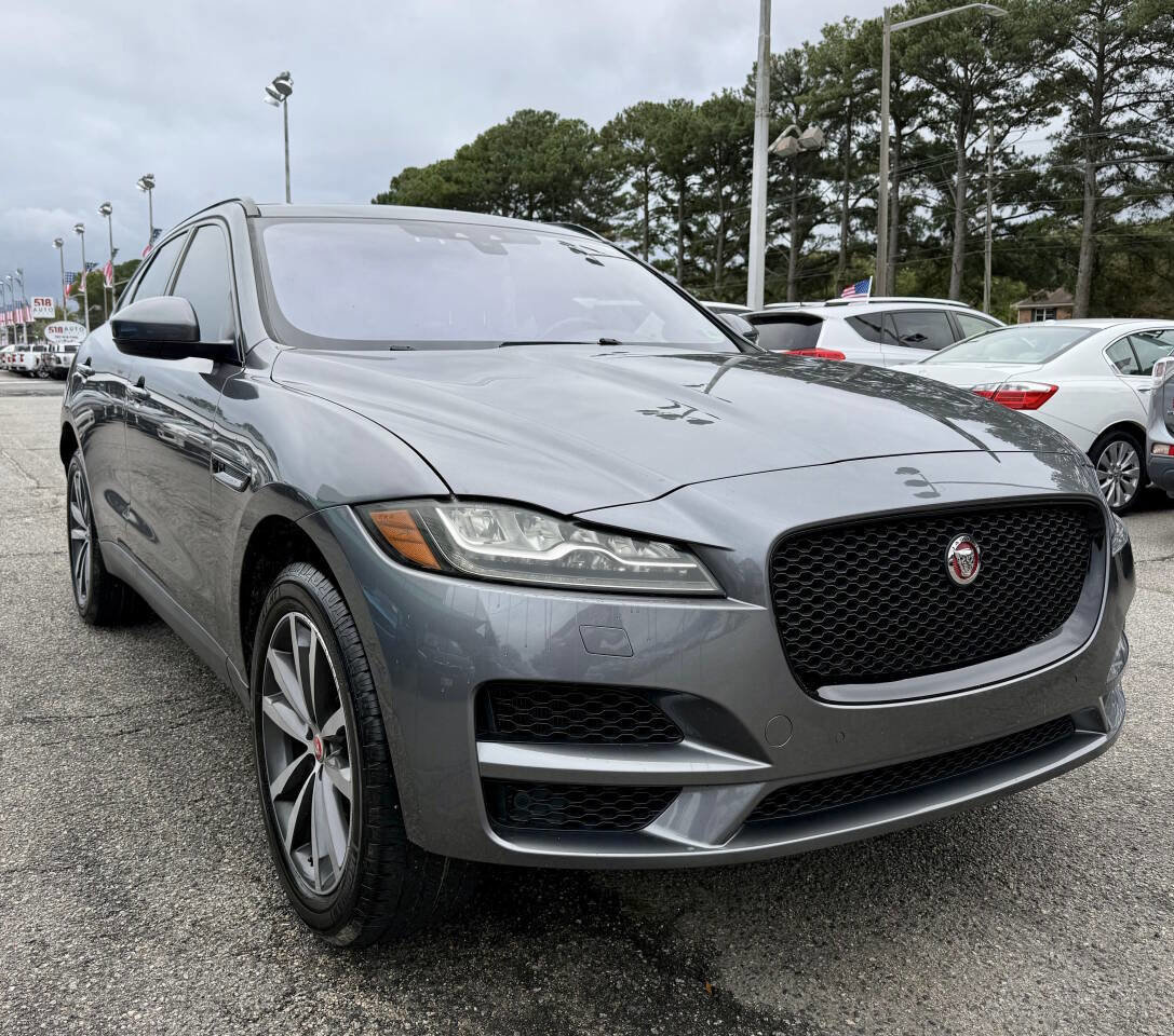 Used 2017 Jaguar F-PACE Prestige AWD/4WD image 2