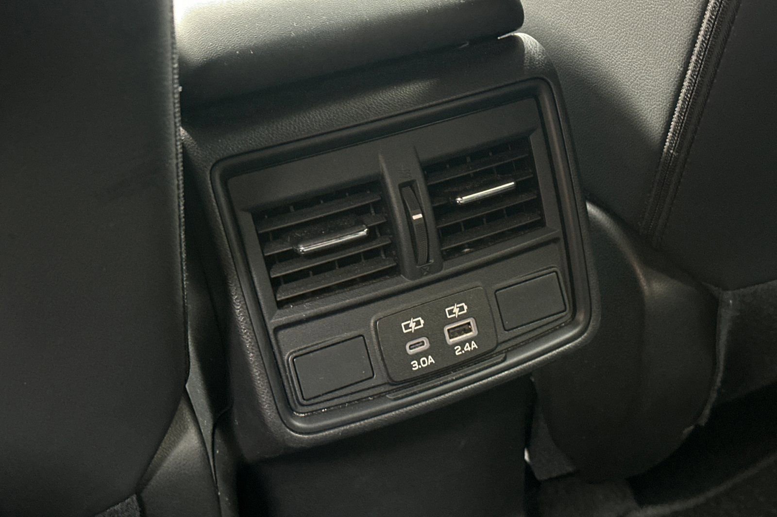 Used 2025 Subaru Forester Premium AWD/4WD image 17