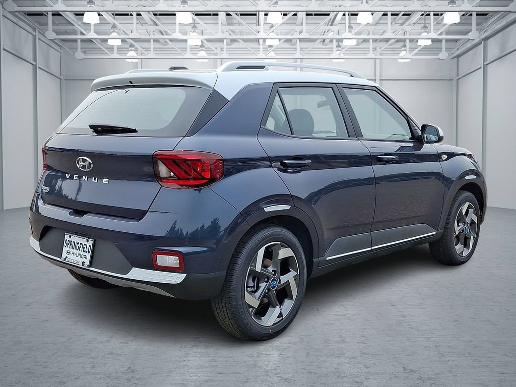 New 2026 Hyundai Venue SEL FWD image 3
