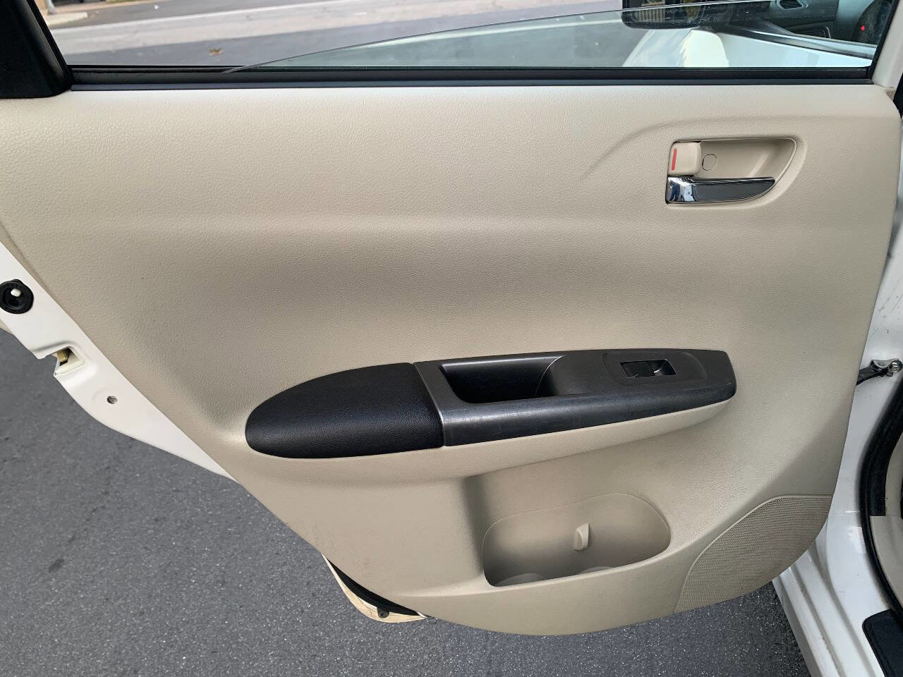 Used 2011 Subaru Impreza 2.5i image 16