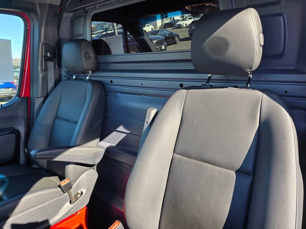 Used 2022 Mercedes-Benz Sprinter 2500 image 22