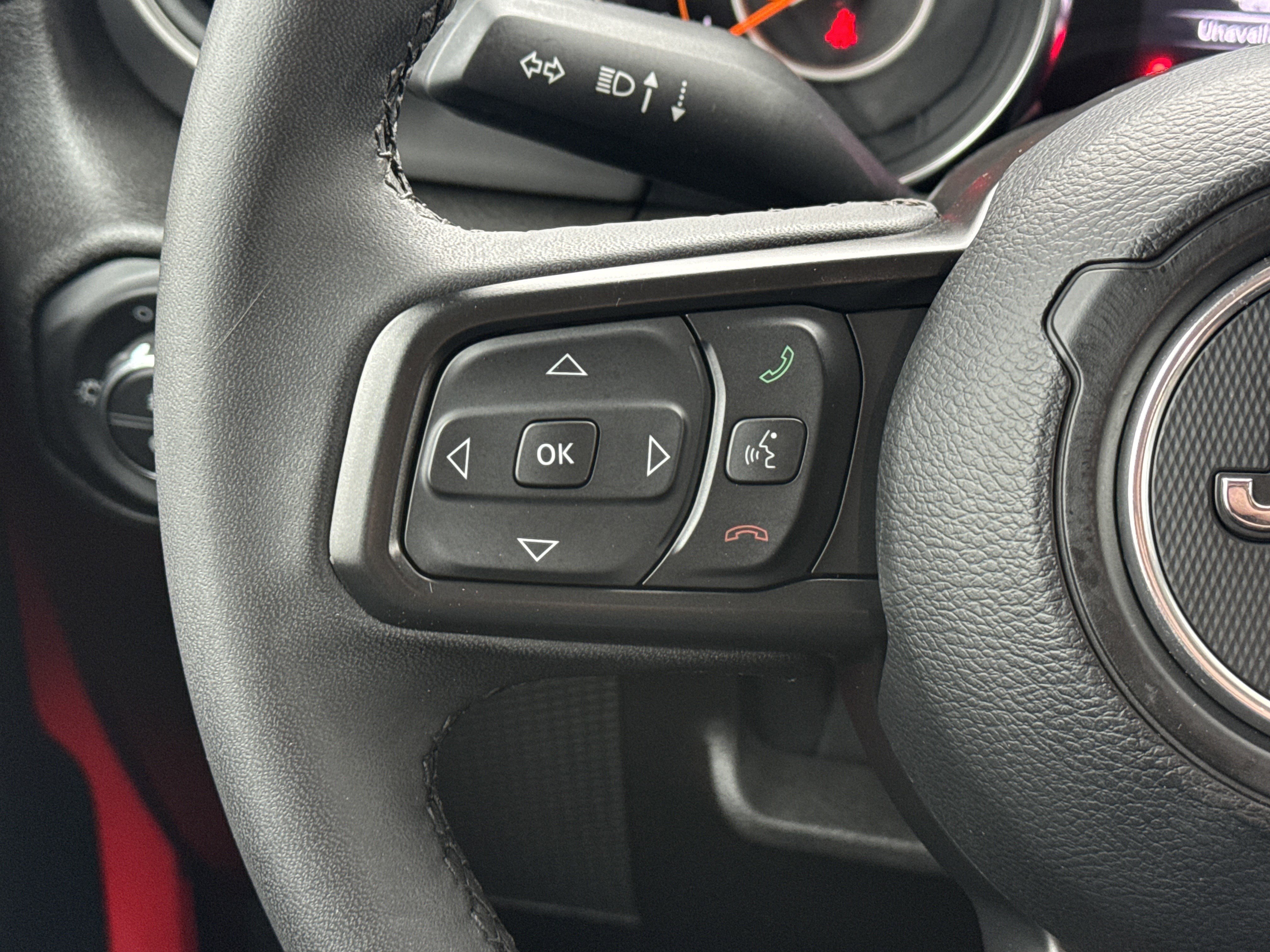 Used 2023 Jeep Gladiator Sport image 18