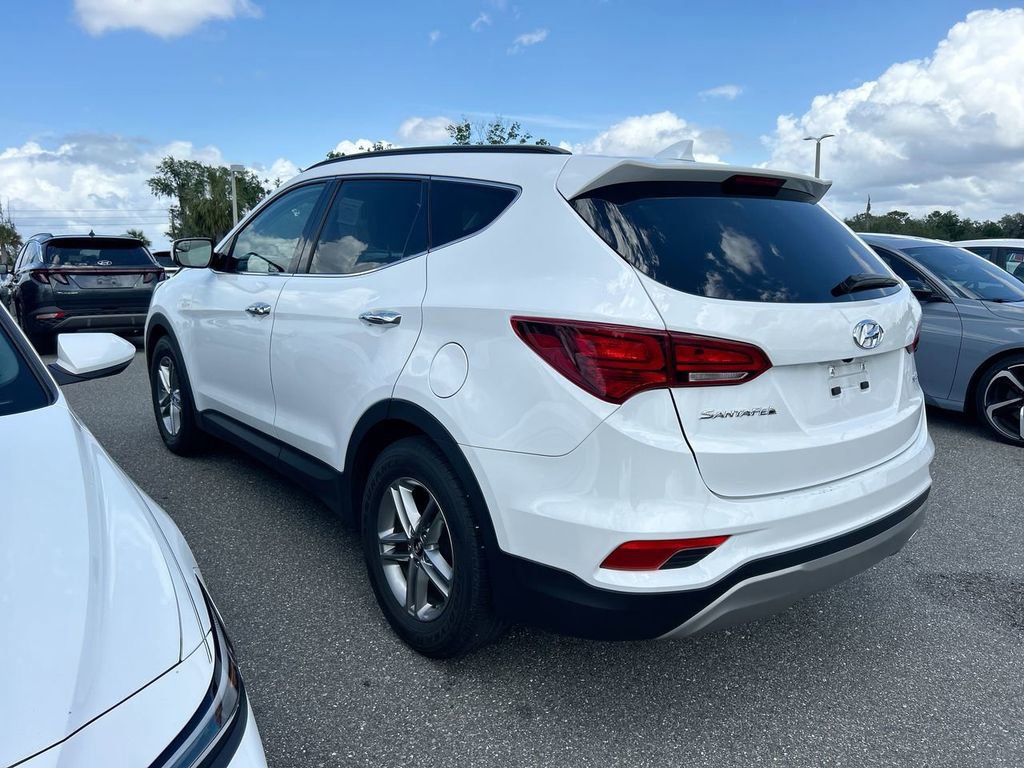 Used 2018 Hyundai Santa Fe Sport w/ 2.4L Value Package 02 FWD image 3