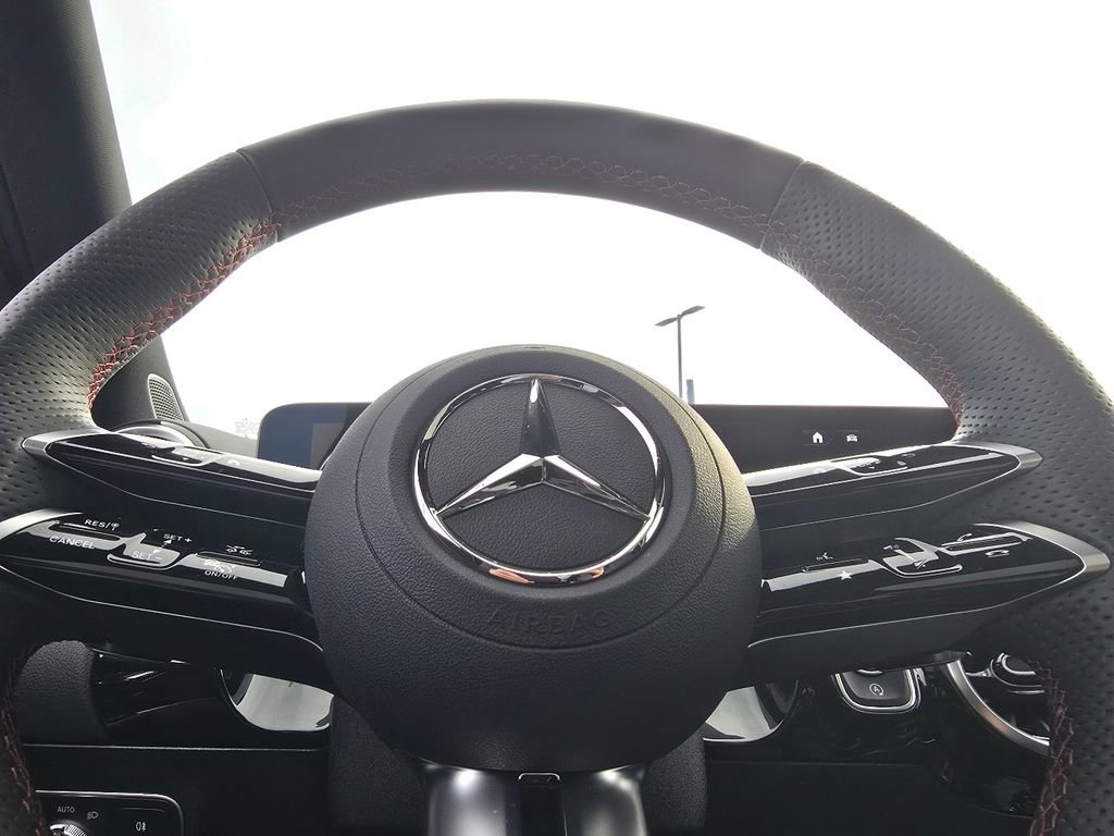 Used 2026 Mercedes-Benz GLA 250 4MATIC image 28