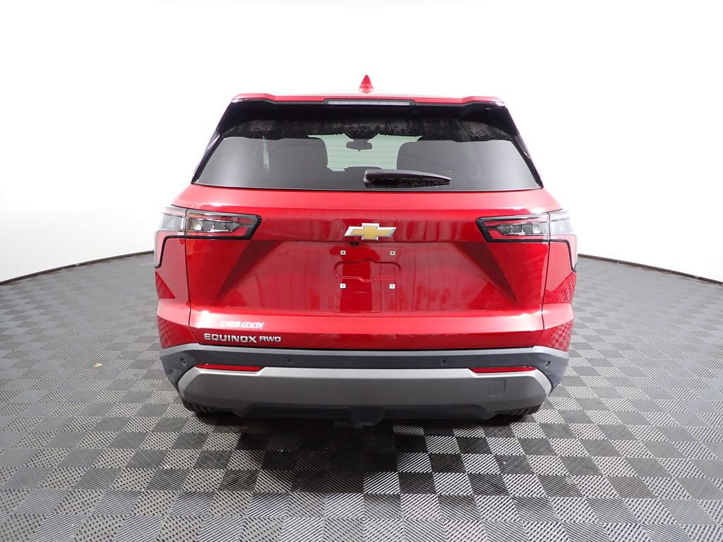 Used 2026 Chevrolet Equinox LT image 14