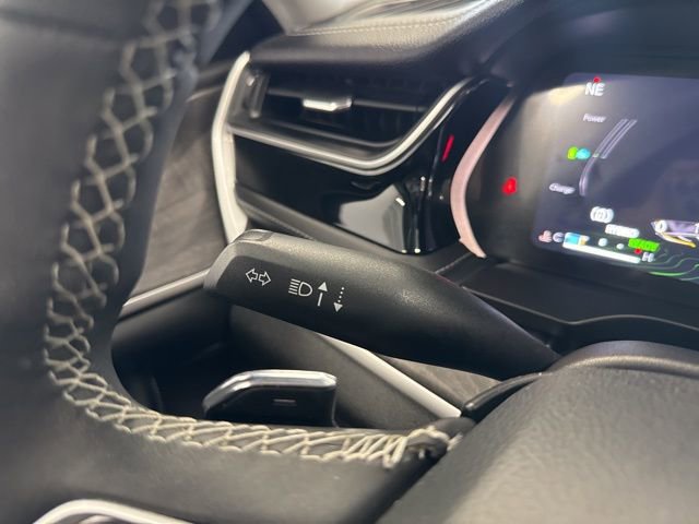 Used 2023 Jeep Grand Cherokee 4WD 4xe image 39