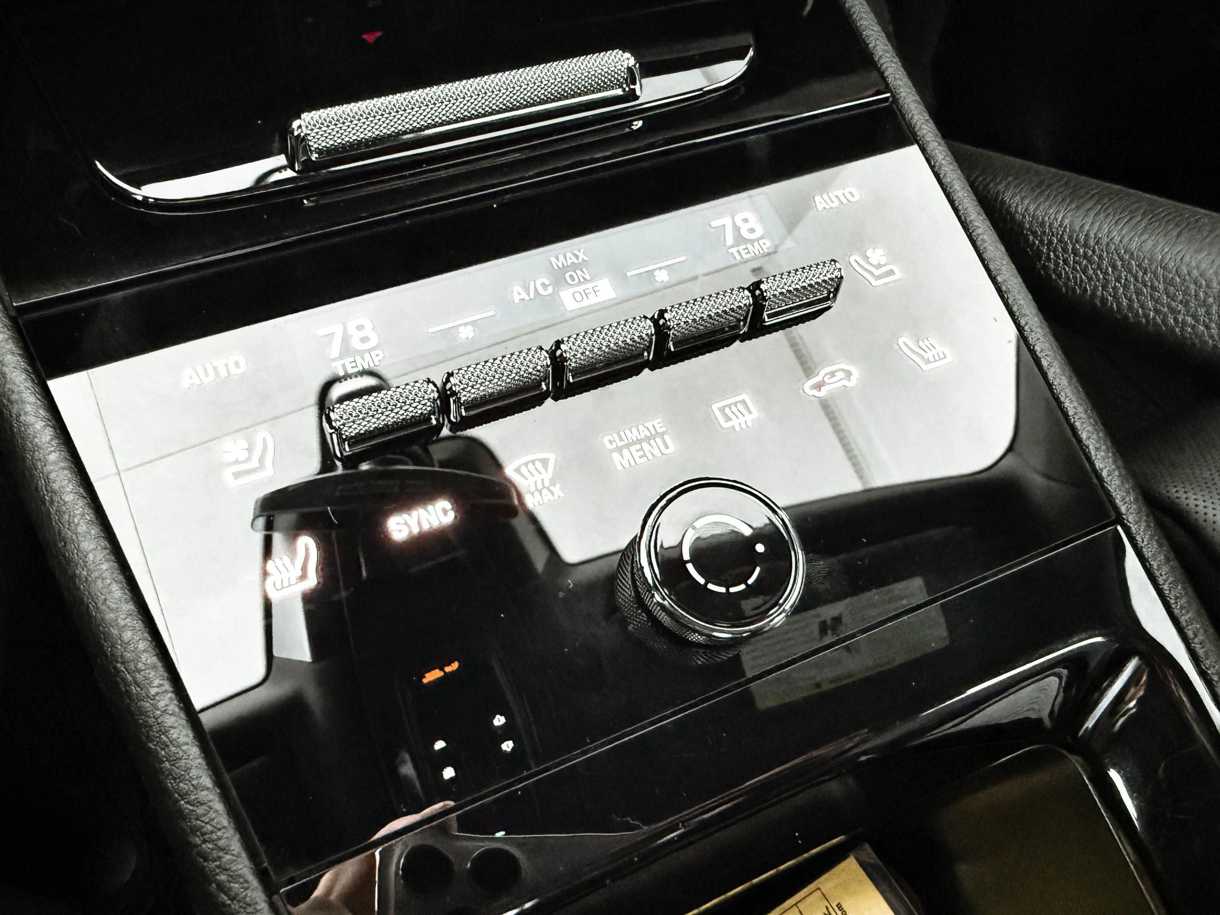 Used 2024 Porsche Cayenne Coupe image 20