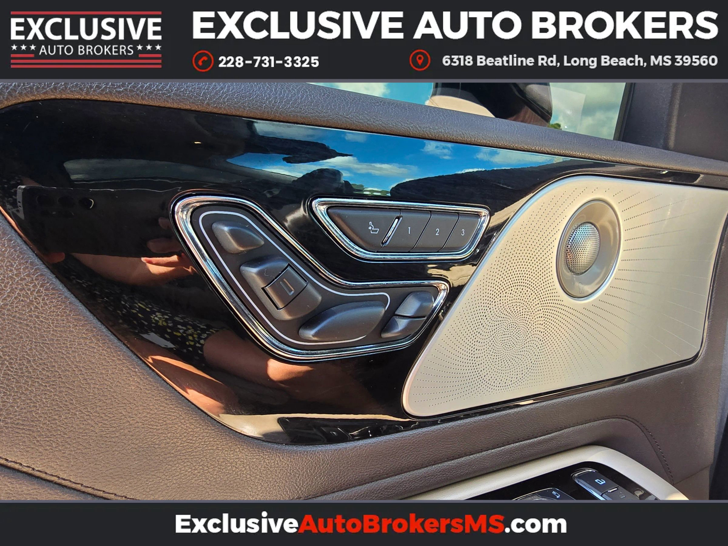 Used 2020 Lincoln Aviator Reserve w/ Equipment Group 201A image 28