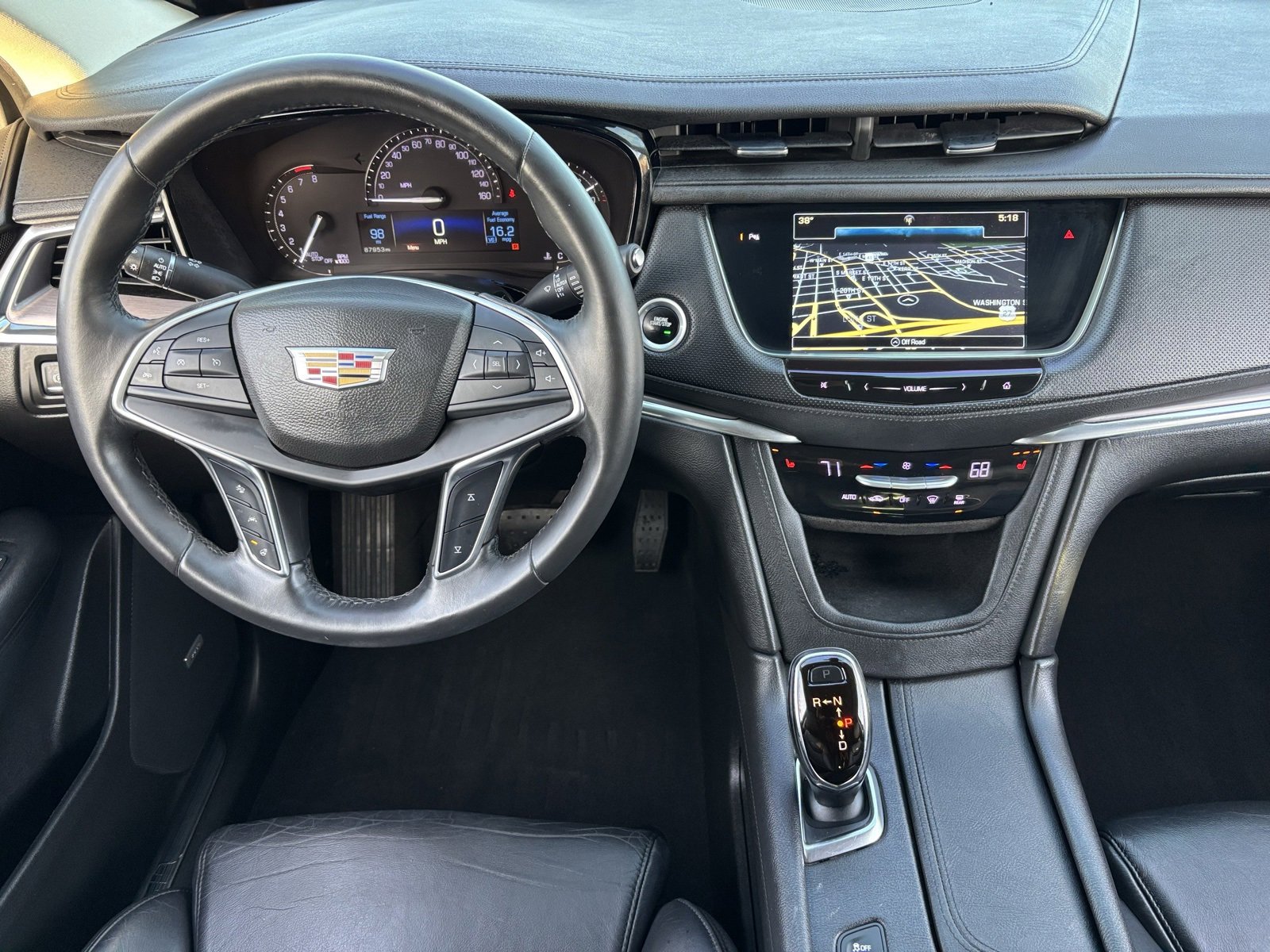 Used 2017 Cadillac XT5 Luxury w/ Driver Awareness Package image 3