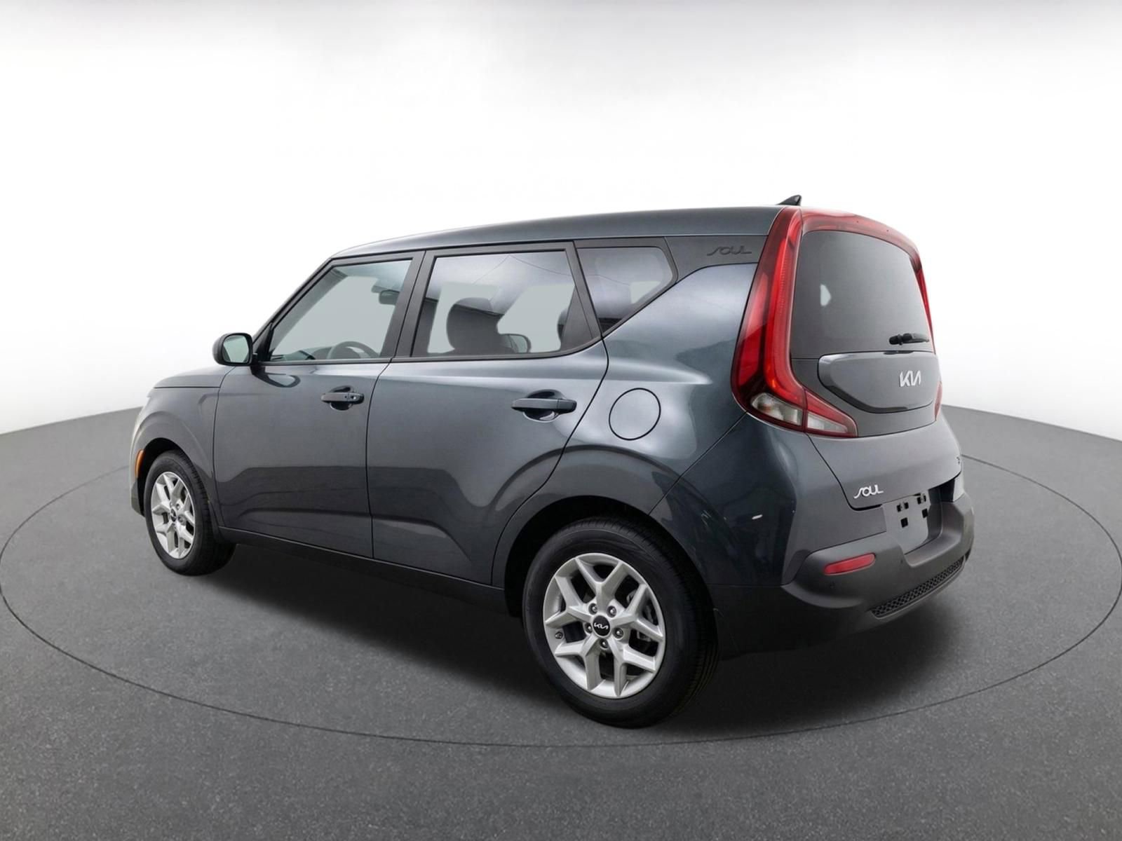 Used 2025 Kia Soul LX w/ LX Technology Package image 11