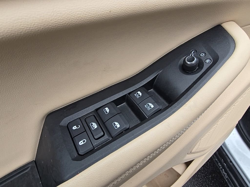 Used 2024 Jeep Grand Cherokee Limited AWD/4WD image 8