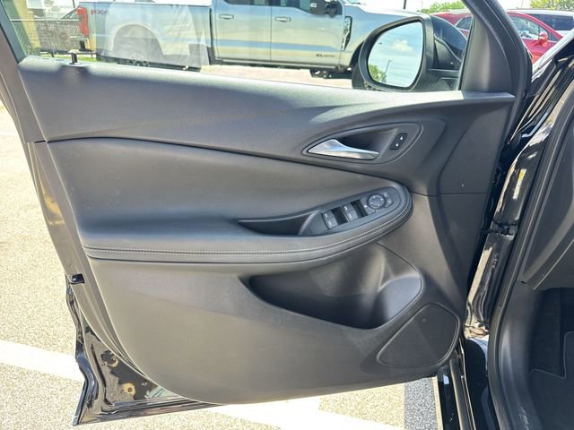 Used 2024 Buick Encore GX Sport Touring FWD image 20