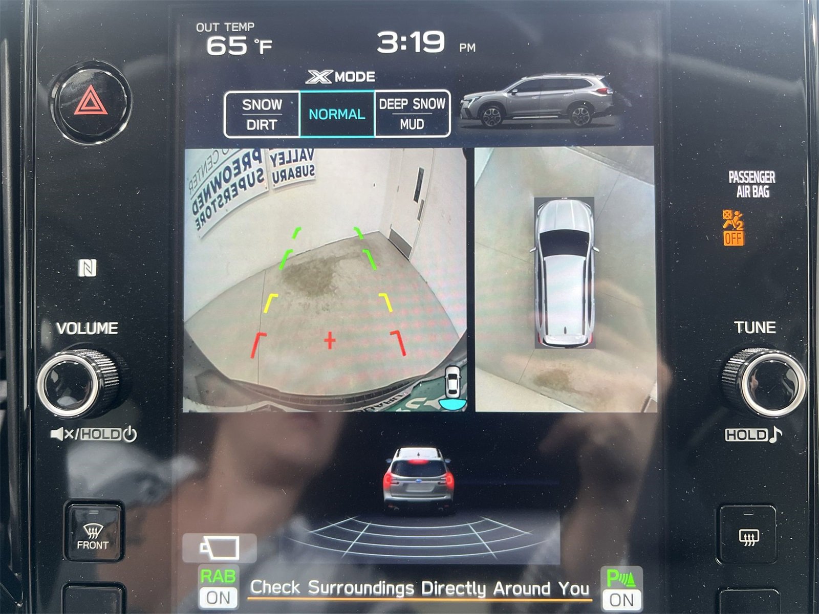 Used 2025 Subaru Ascent Bronze Edition image 17