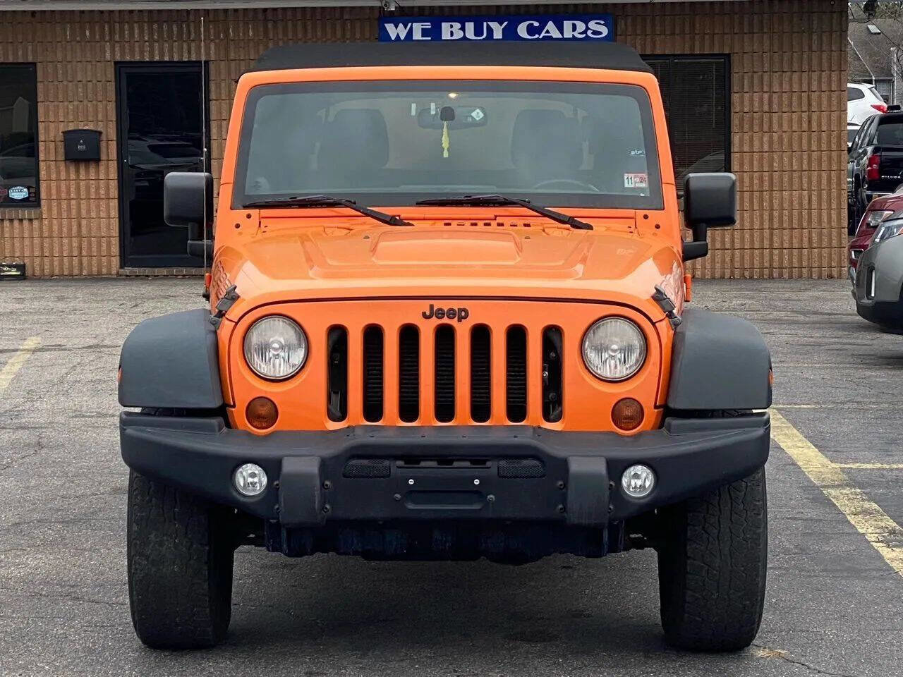 Used 2013 Jeep Wrangler Unlimited Sahara image 7