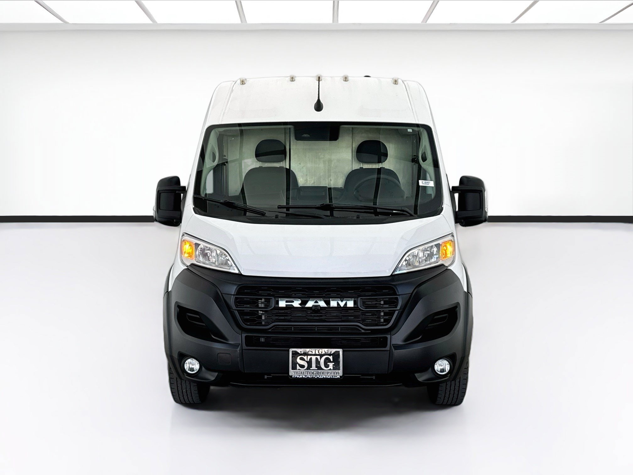 Used 2023 RAM ProMaster 3500 w/ Driver Convenience Group FWD image 2