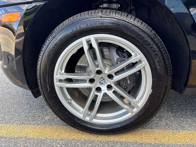 Used 2022 Porsche Macan Base image 9