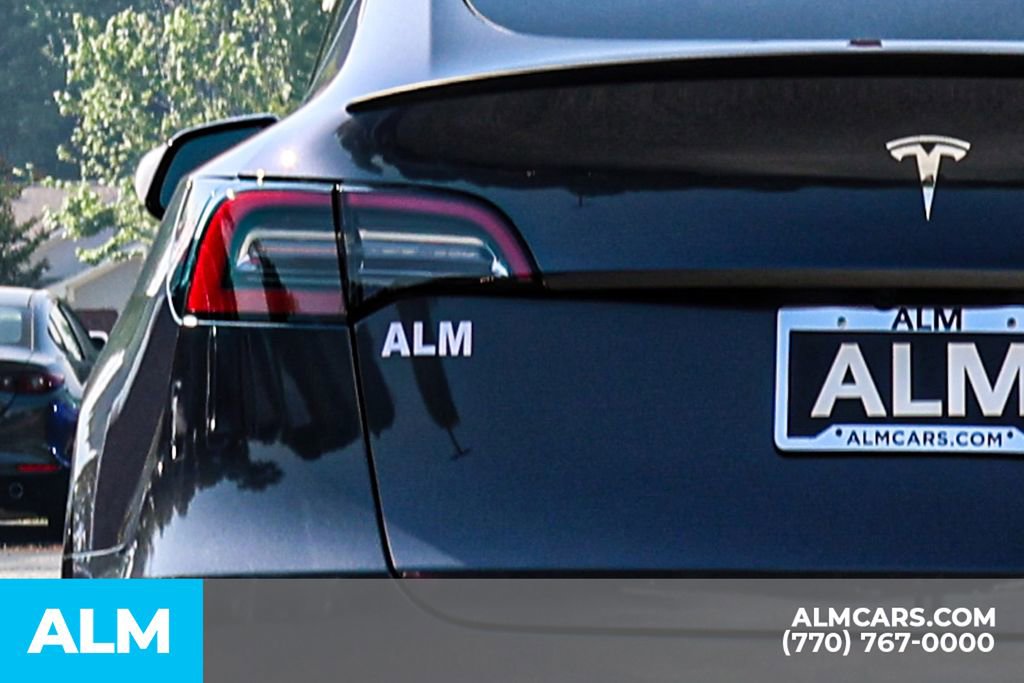Used 2023 Tesla Model Y Performance AWD/4WD image 13