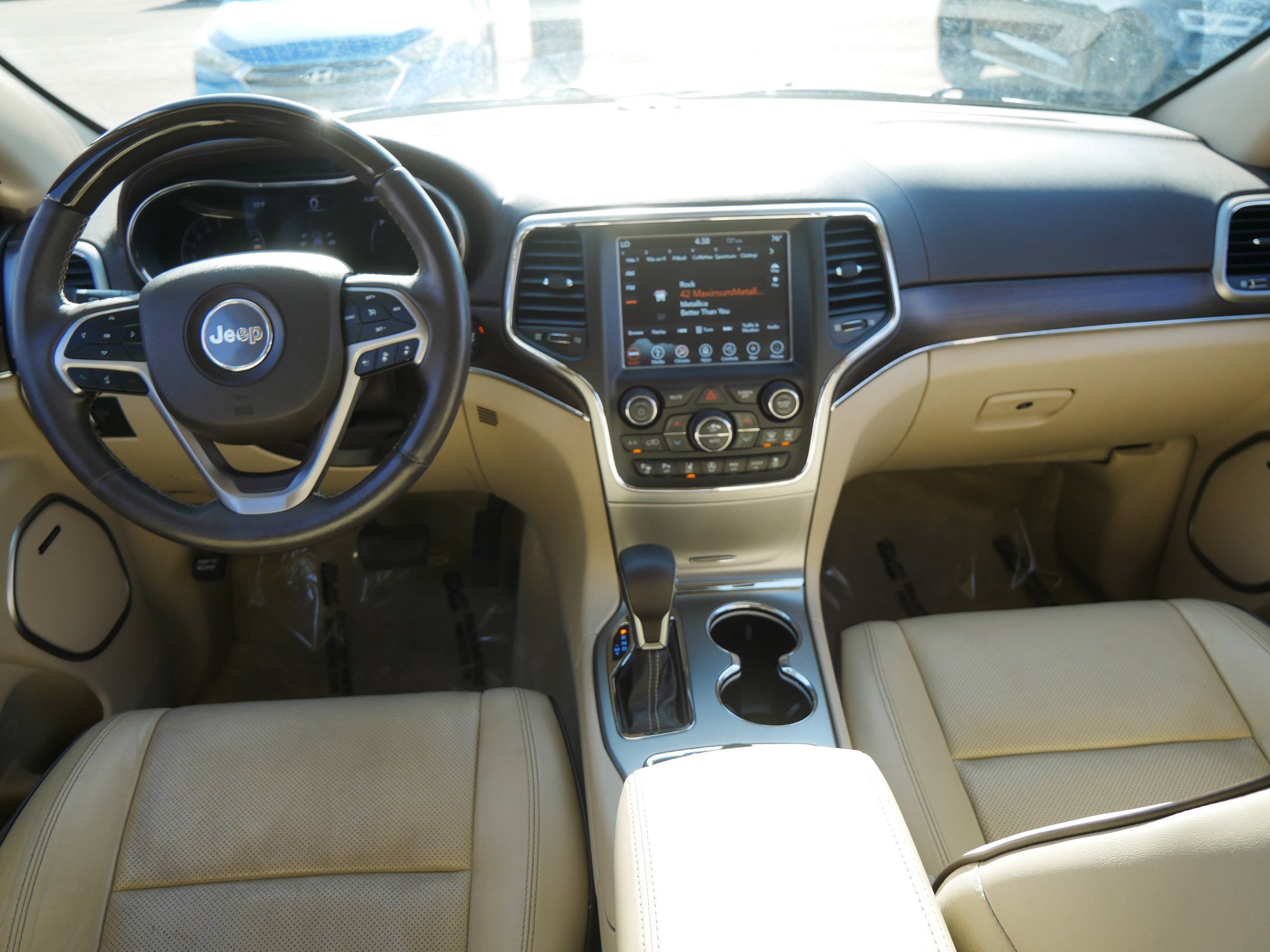 Used 2018 Jeep Grand Cherokee Overland AWD/4WD image 10