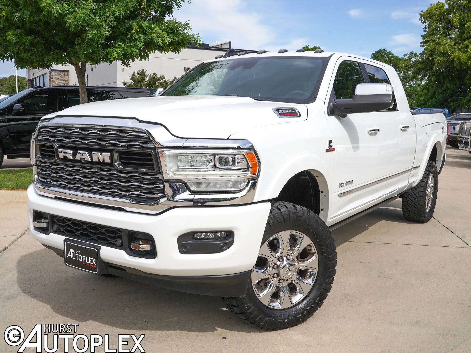 Used 2022 RAM 2500 Limited AWD/4WD image 1