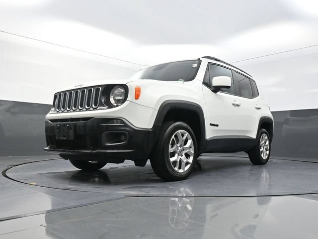 Used 2017 Jeep Renegade Latitude AWD/4WD image 33