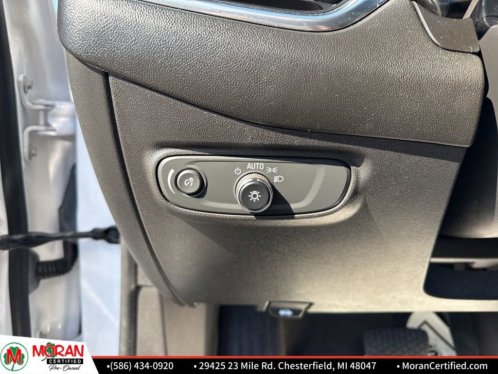 Used 2022 Chevrolet Equinox LT image 16