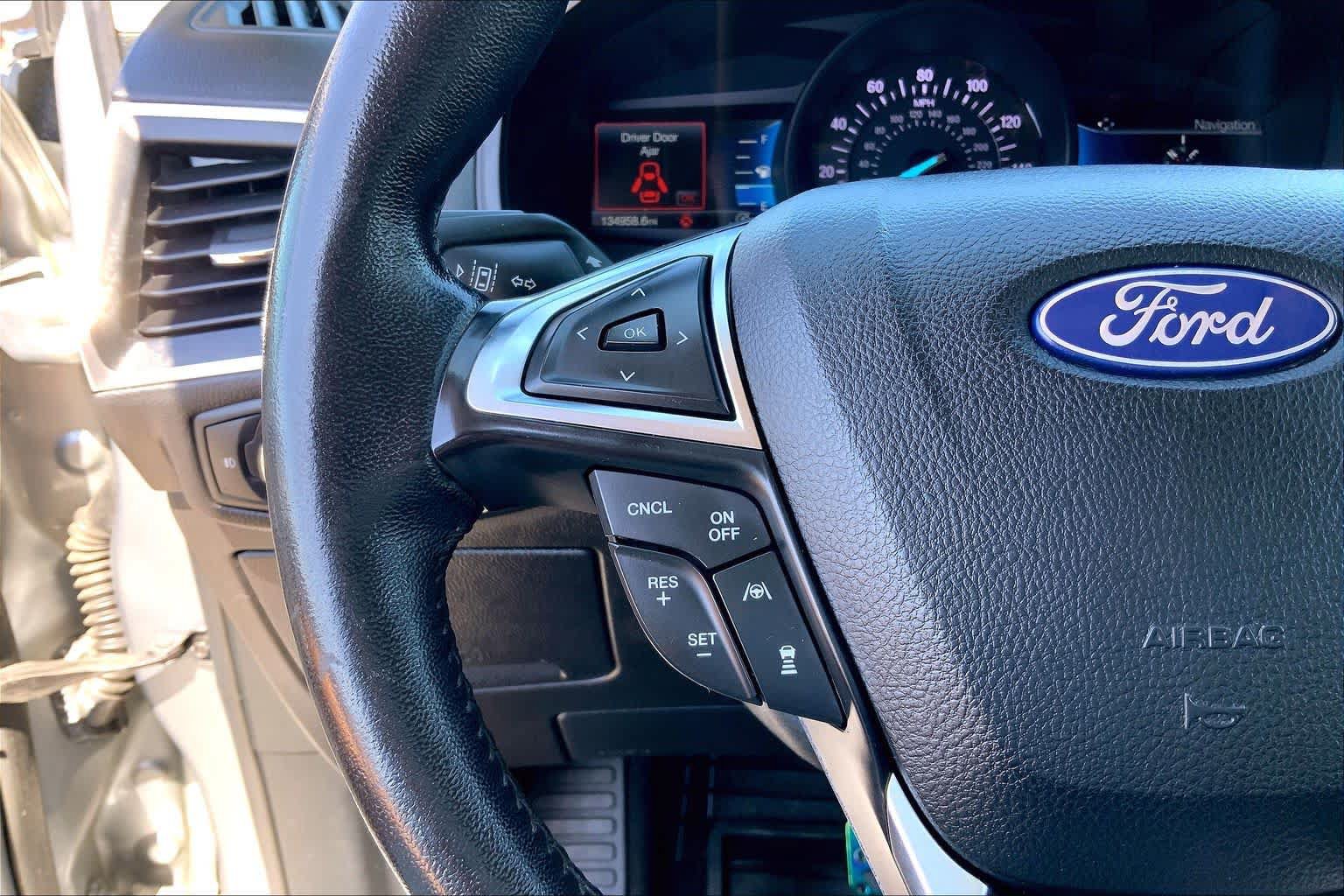 Used 2022 Ford Edge Titanium w/ Equipment Group 301A AWD/4WD image 24