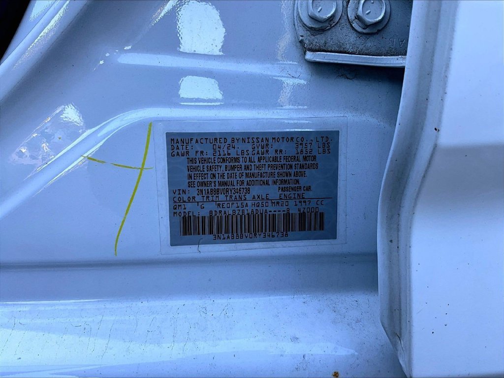 Used 2024 Nissan Sentra S FWD image 9