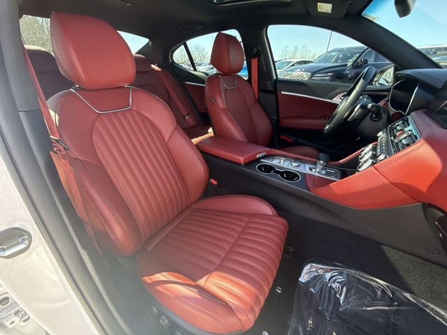 Used 2023 Genesis G70 2.0T w/ Sport Prestige Package image 24