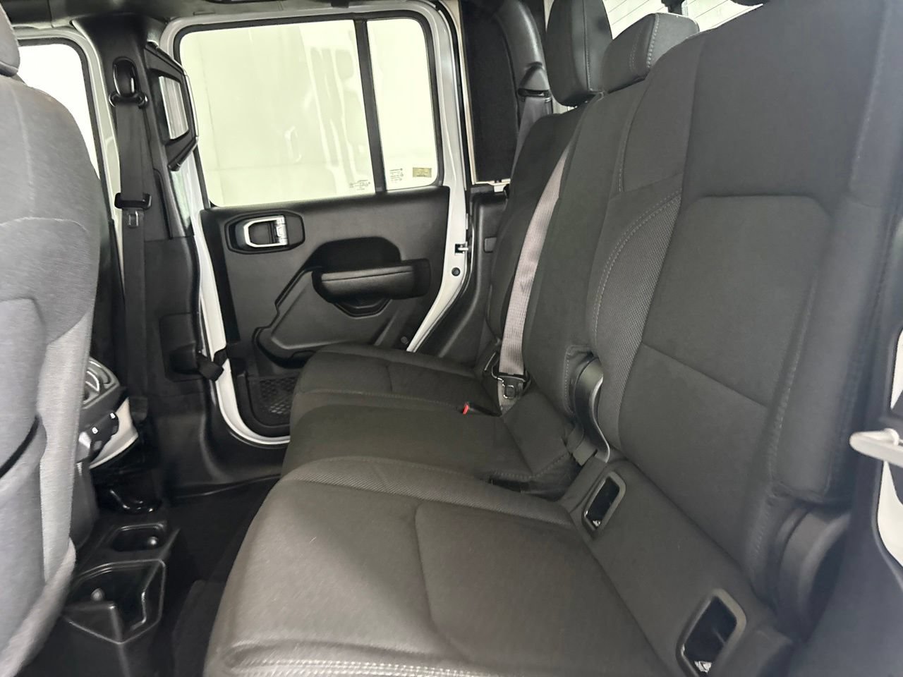 Used 2022 Jeep Gladiator Sport AWD/4WD image 22