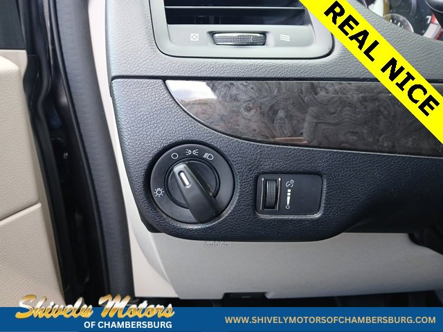 Used 2019 Dodge Grand Caravan SE w/ UConnect Hands-Free Group image 27