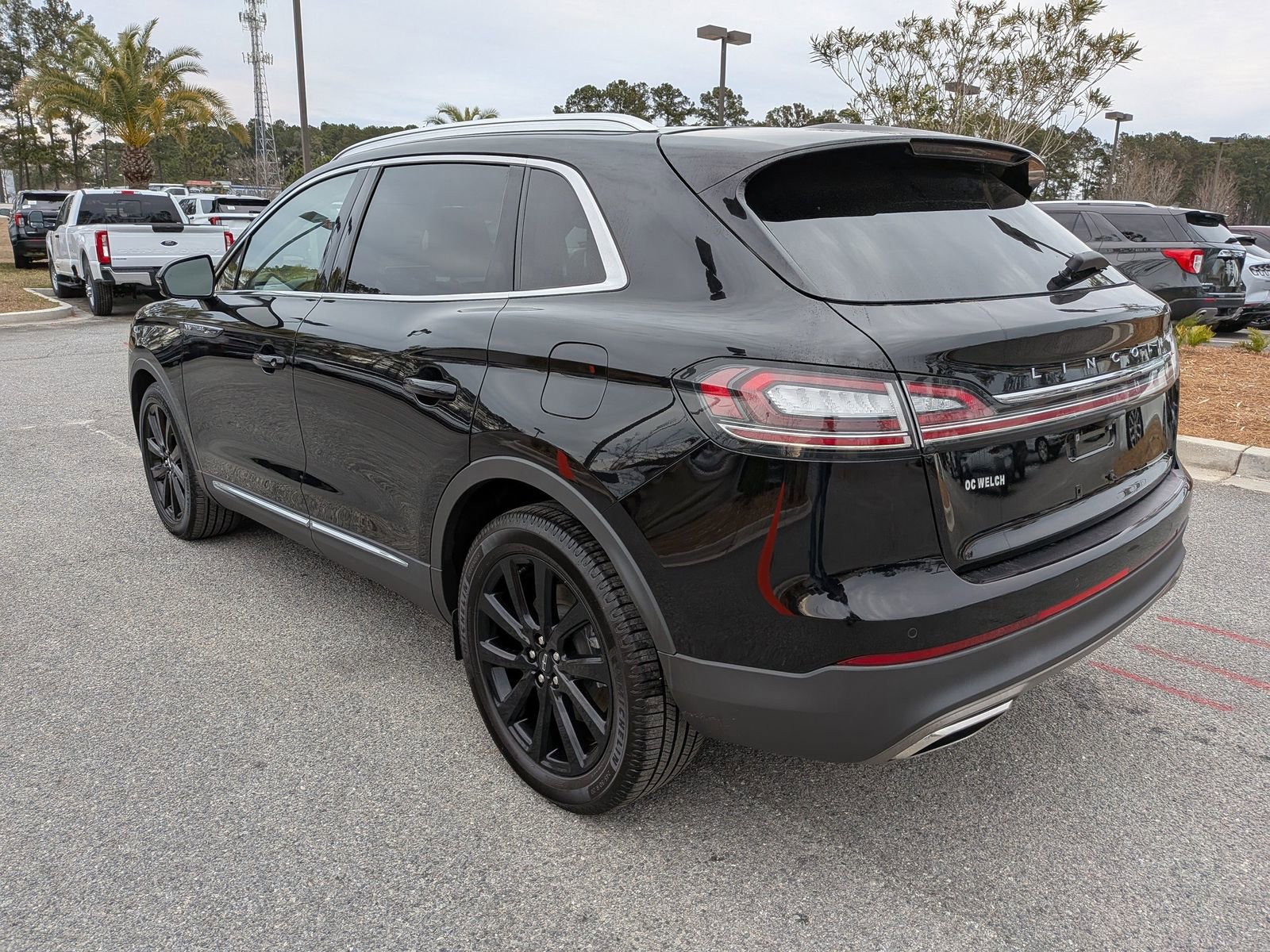 Certified 2023 Lincoln Nautilus Reserve w/ Monochromatic Package image 7