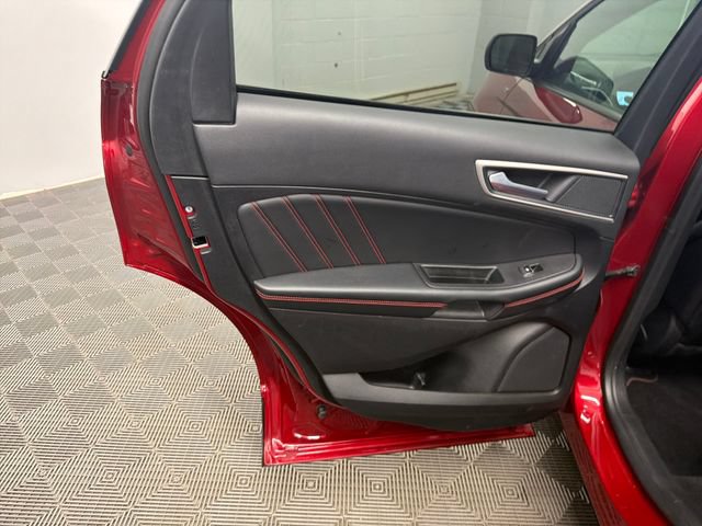 Used 2024 Ford Edge ST-Line AWD/4WD image 13
